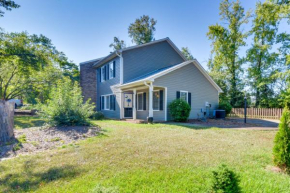 Seneca Escape with Screened Patio Near Lakes!